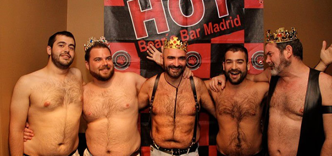 Hot Gay Bar 84